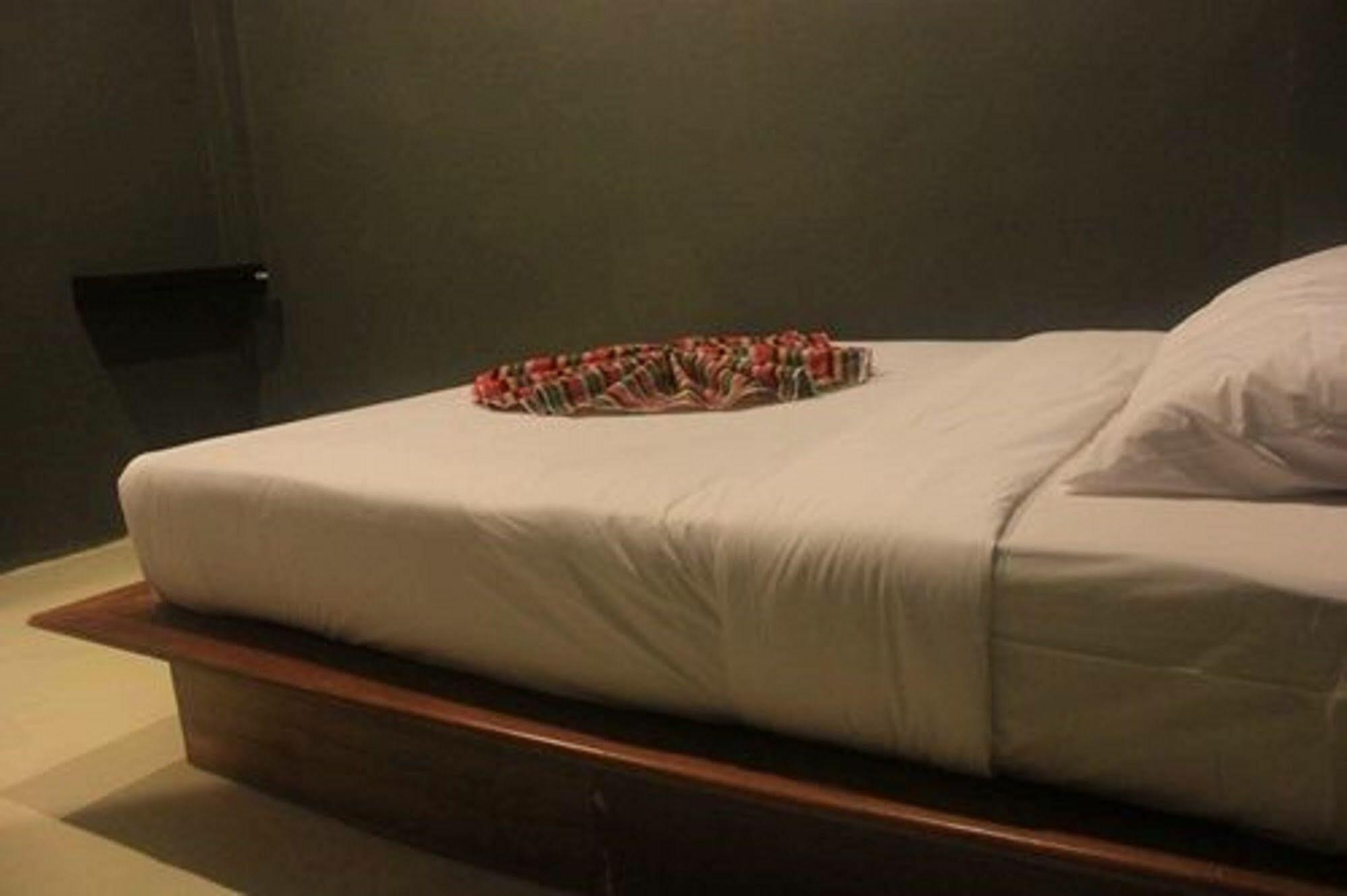 Pi Coco Hostel Strand von Chaweng Exterior foto